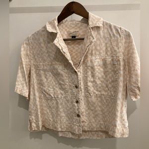 Cropped button down short sleeve shirt